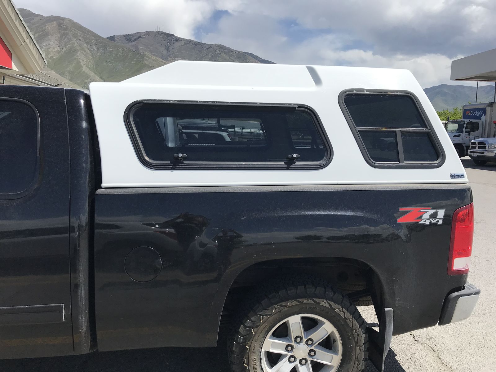 High Rise Topper / Camper W 70" x L 82" (6.5') Chevy, GMC, Windoor