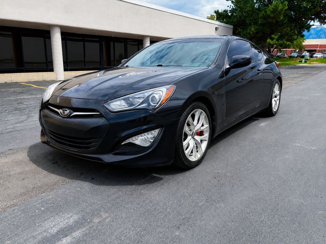 2014 Hyundai Genesis Coupe 2.0T Premium