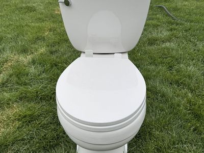 KOLER toilet