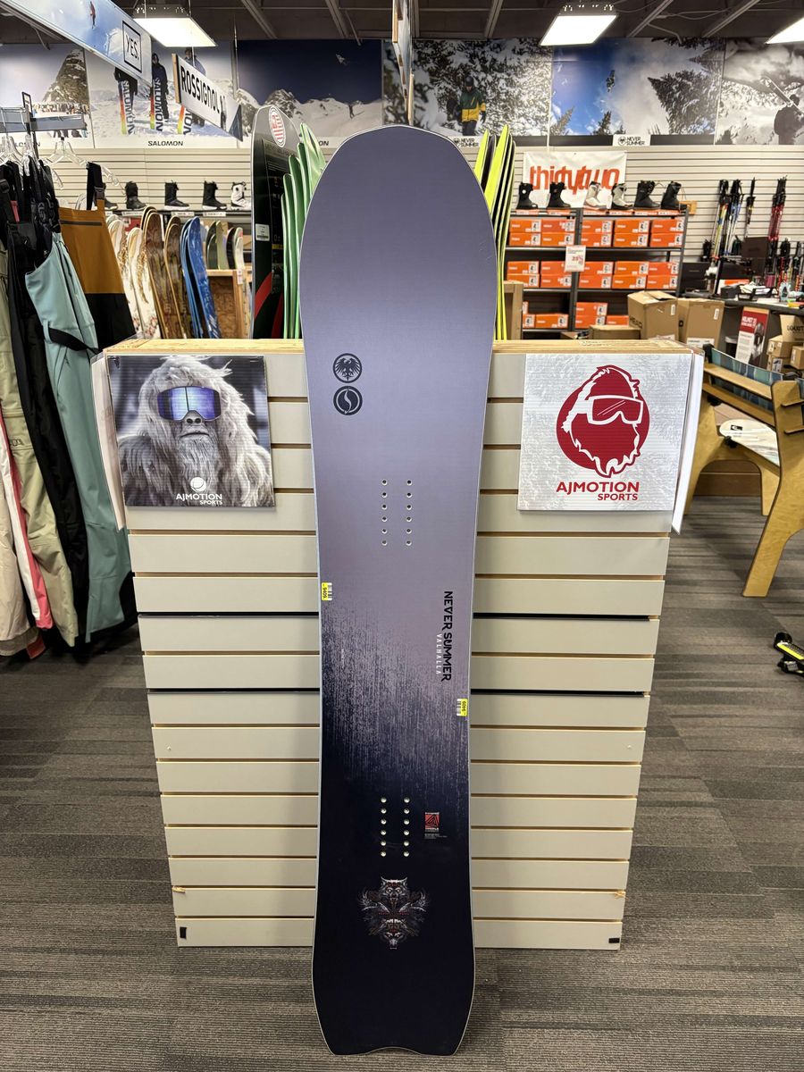 Never Summer Valhalla 156cm Snowboard - Lightly Used (2026)