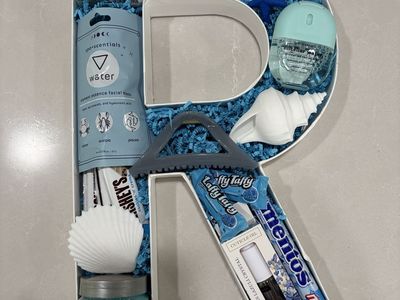 Pre-made letter gift box
