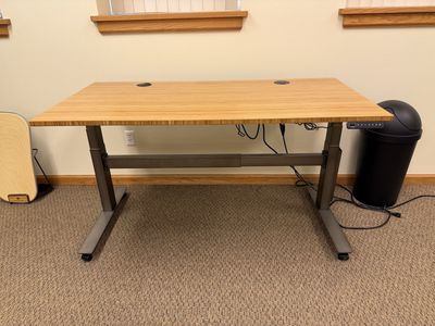 Uplift Desk