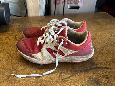 New Balance Metal Baseball Cleats