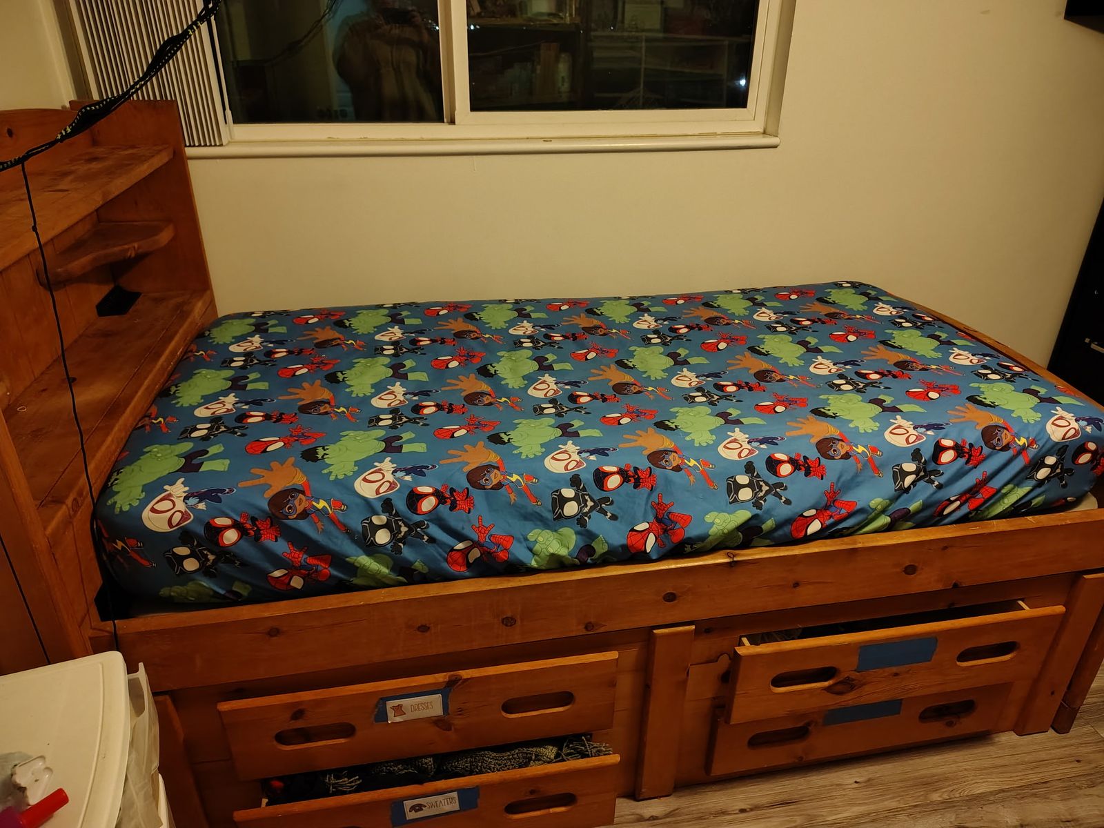 Twin Bed w/ Storage
