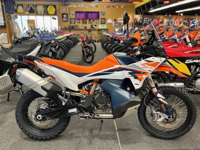 2025 KTM 890 ADVENTURE R