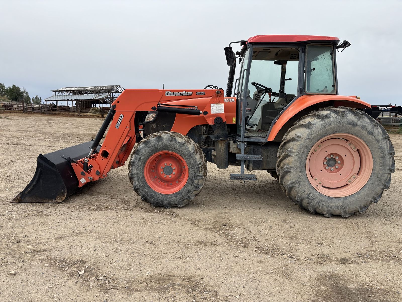 2012 Kubota M108S with Bucket