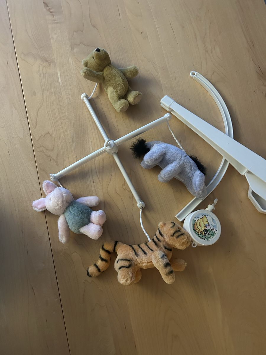 Vintage Winnie the Pooh bedding and mobile