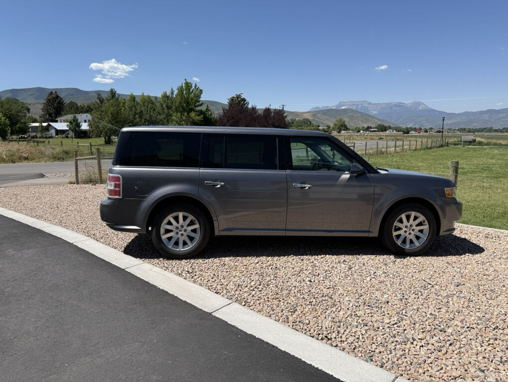 2009 Ford Flex Tire Size