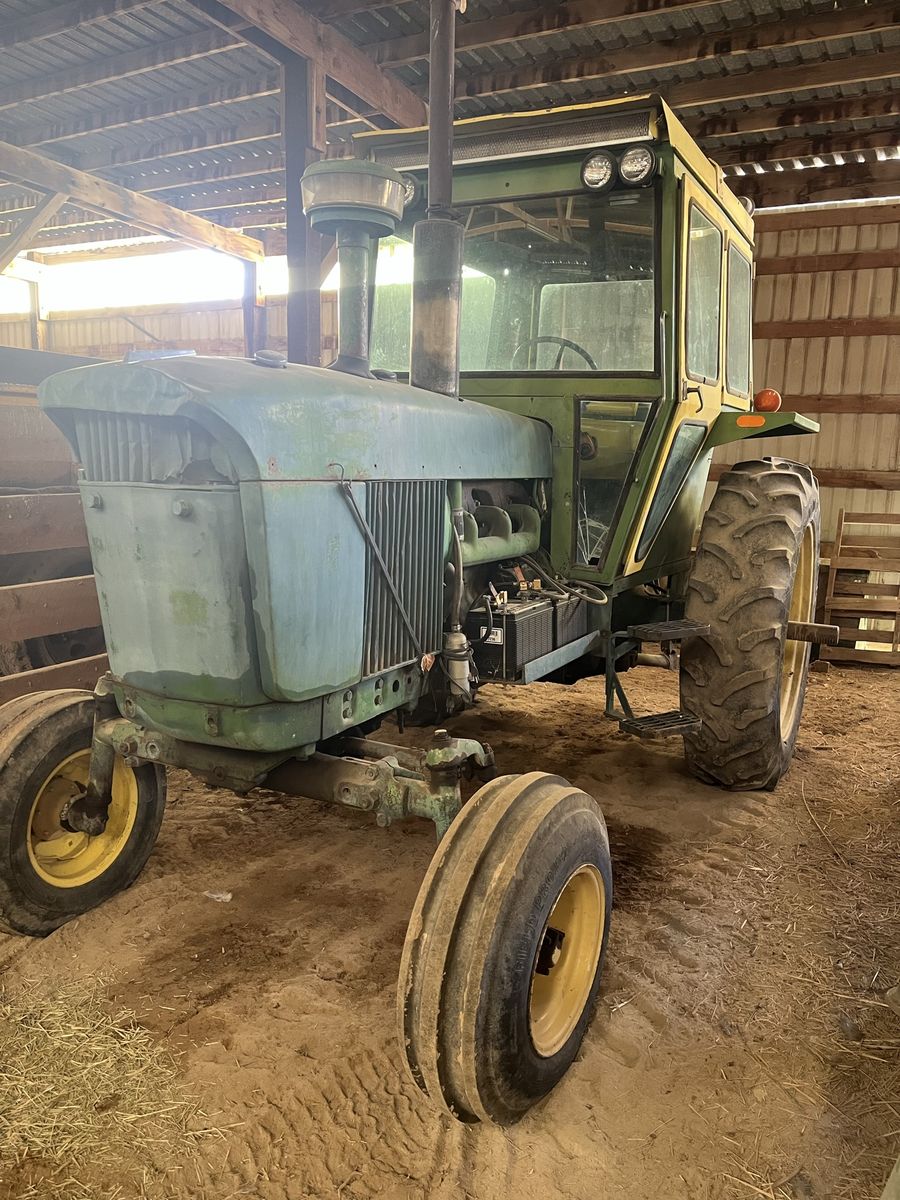 John Deere 4020