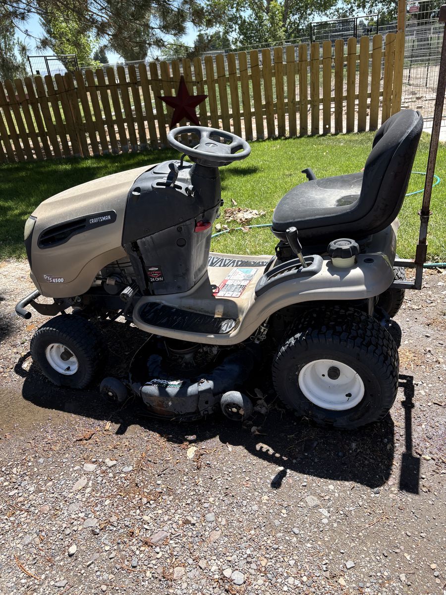 Lawnmower for parts or repair