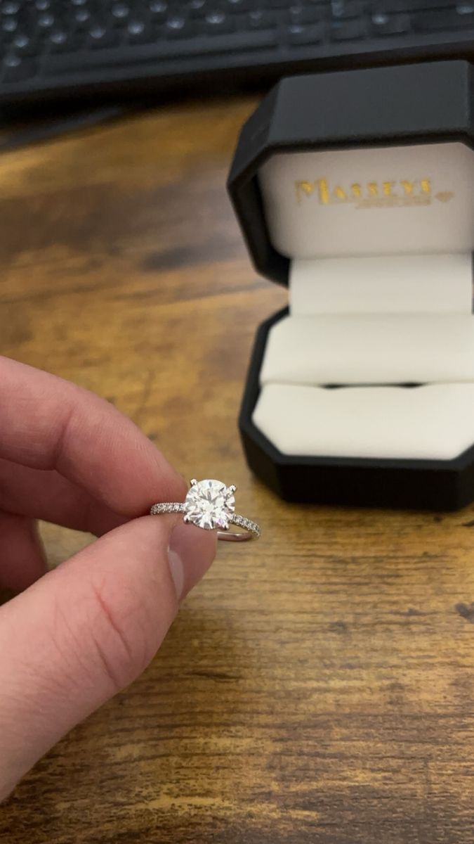 2 Carat Diamond Engagement Ring