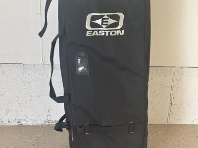 Large Easton bow roller bag