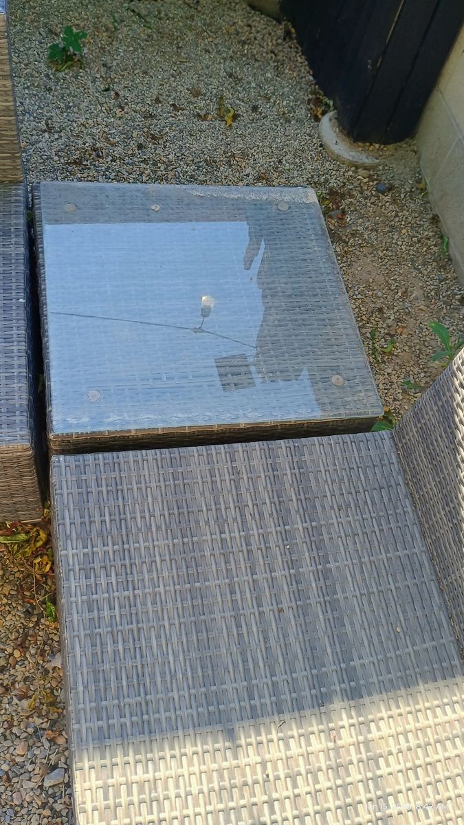 Main image 3