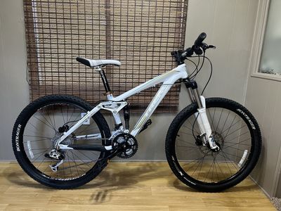 Trek Fuel EX5 Mountain Bike