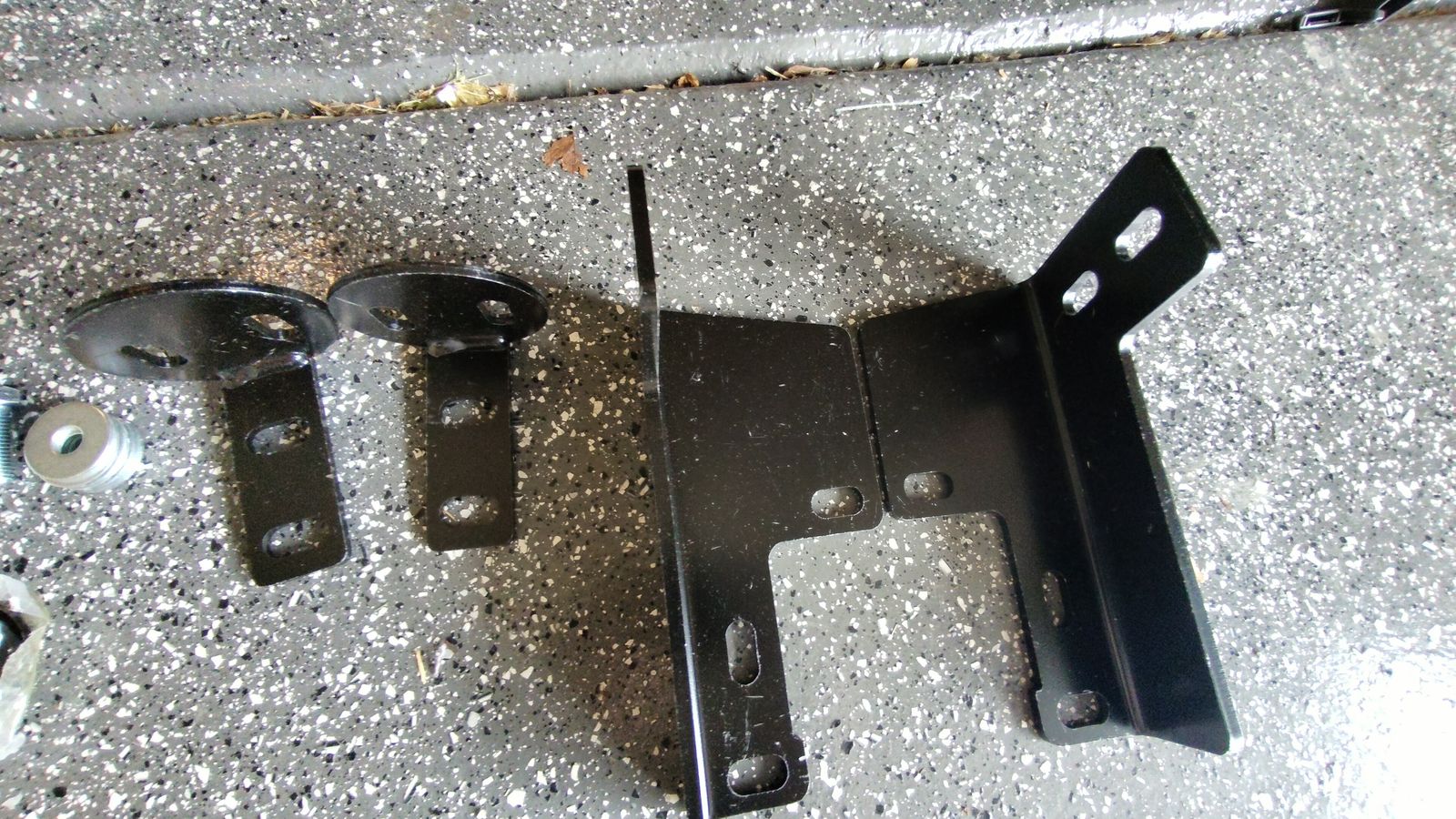 Main image 3