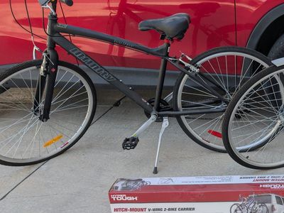 2 adult bikes and hitch mount 2 bike carrier
