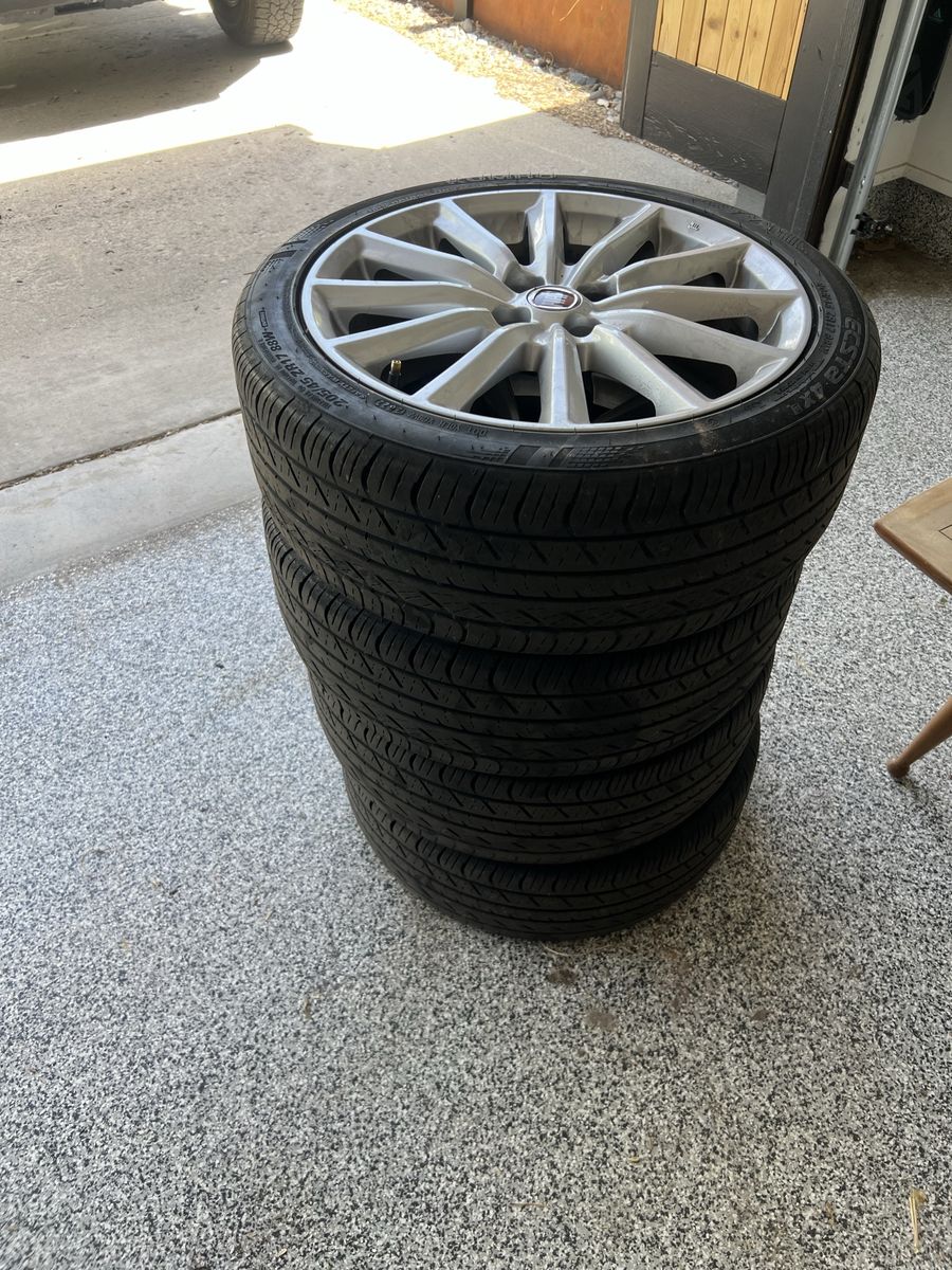 Fiat 124 Spider OEM Wheels (17 x 7) with Kumho 205/45 ZR17 Tires