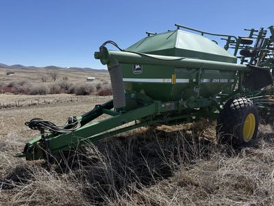 John Deere 787 Cart, 730 Drill 36ft w/ 7.5" Rows