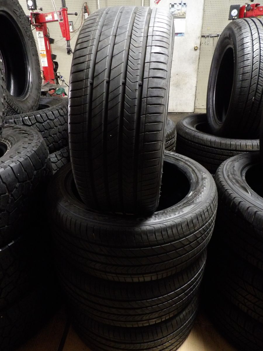 225/45R17 KUMHO MAJESTY 9 SET OF USED TIRES