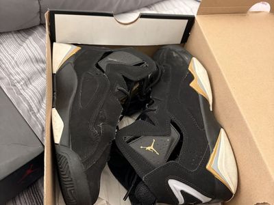Jordan True Flight GS Black Metallic Gold Wolf Grey Size 5.5Y