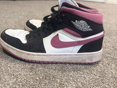 Air Jordan’s size 8
