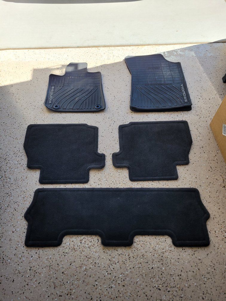 2nd Gen Toyota Sequioa floor mats
