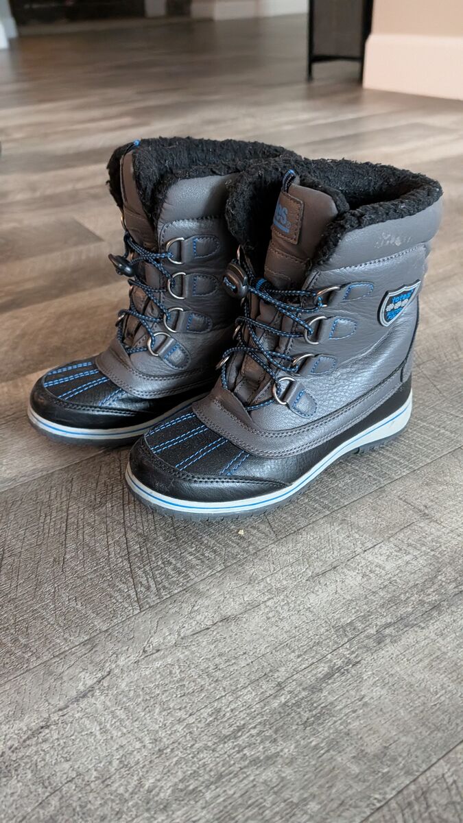 Totes Youth Snow Boots Size 3 Medium