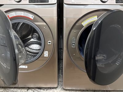 Samsung Front-Load Washer & Electric STEAM Dryer Set – Premium Champagne Finish