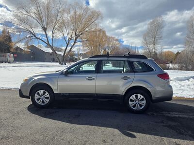 2014 SUBARU OUTBACK 2.5i