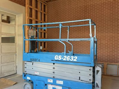SCISSOR LIFT RENTAL 19 - 26 - 32FT