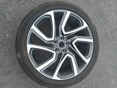 Land rover wheel 22" with tpms sensor