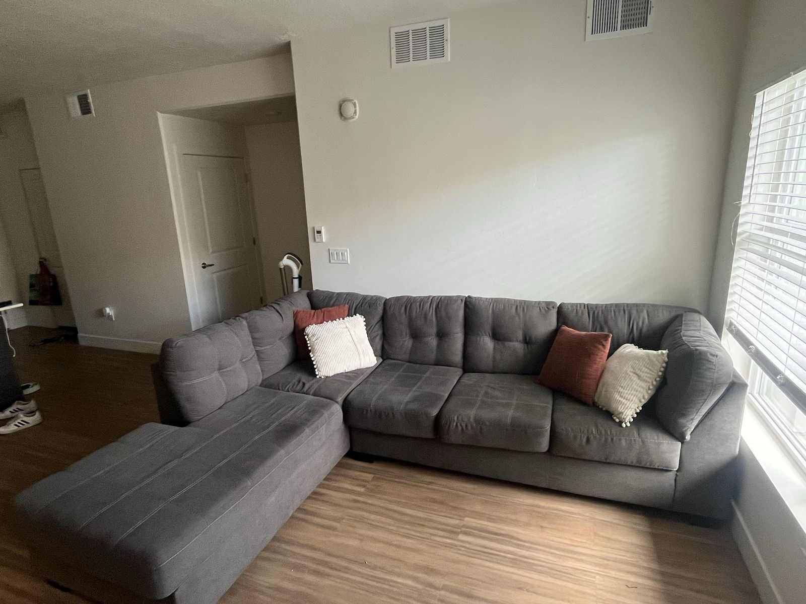 Modern Gray Sectional Sofa with Chaise