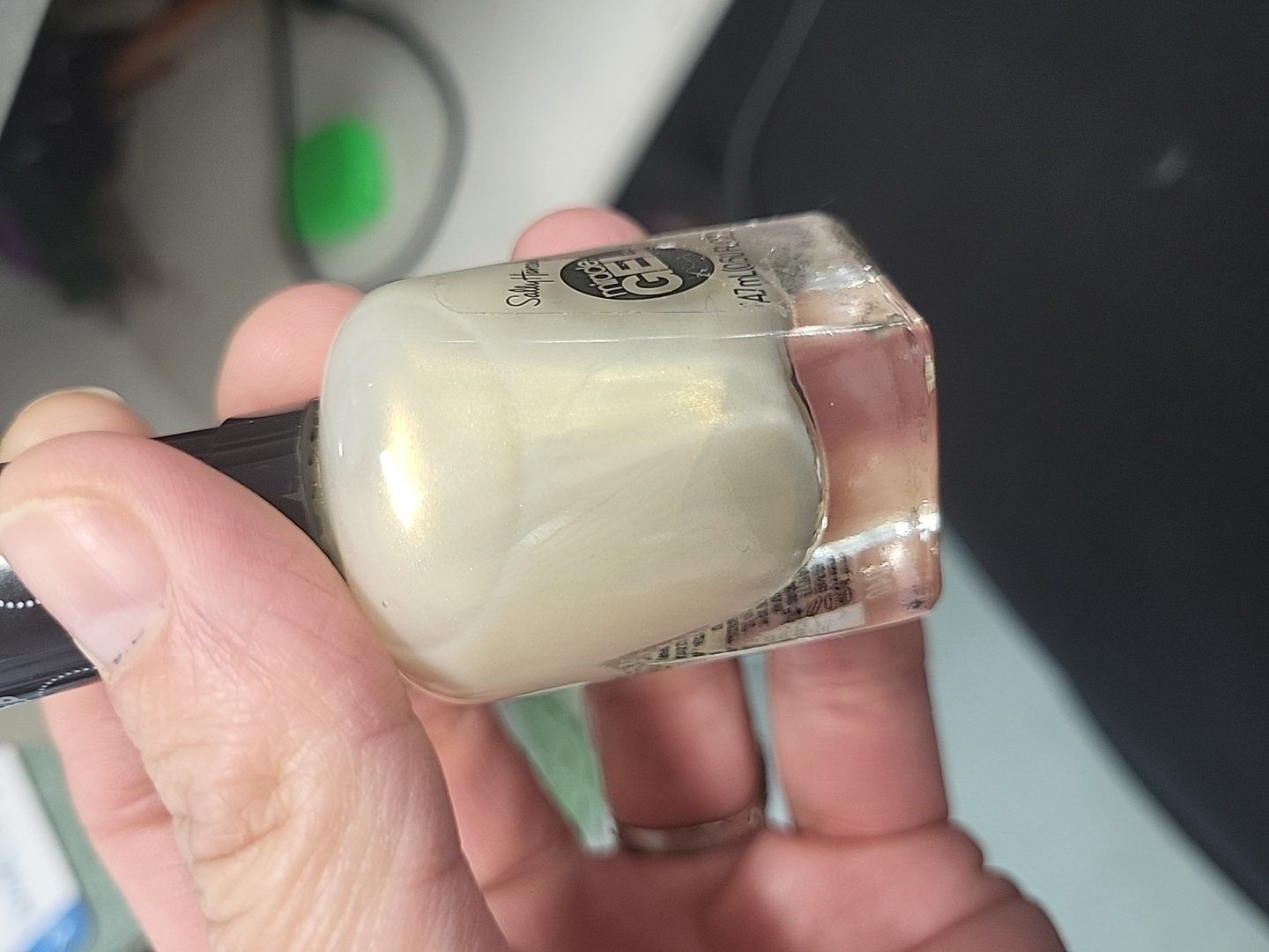 Saly Hansen miracle gel I only have ice for you