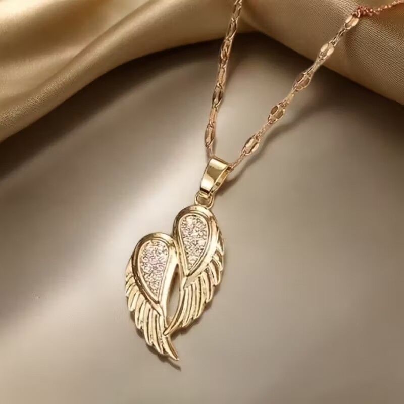 Luxury Graceful Gold Angel Wings Pendant