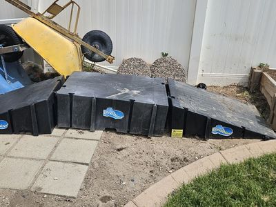 Landwave skate ramp