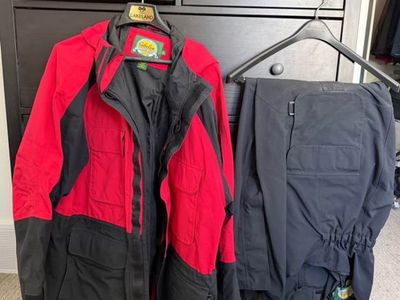 Cabela's Gore-Tex Waterproof Jacket (2XL) & Bib Pants (XL) Outdoor Set - Red/Black Nylon