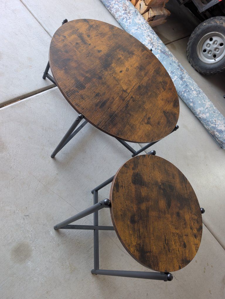 Brand new matching coffee table and end table