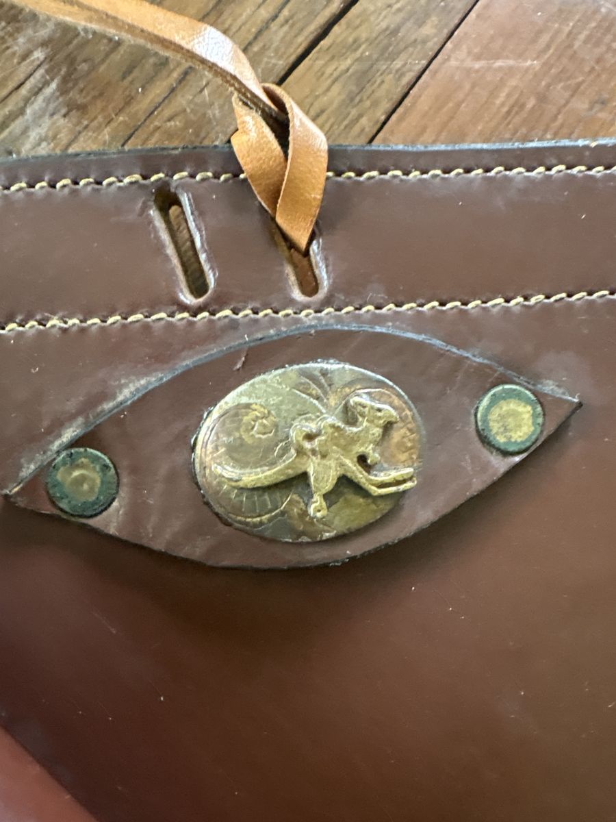 Main image 4