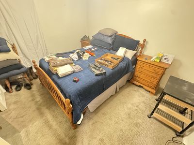 Hardwood Queen Bedroom Set 5pc