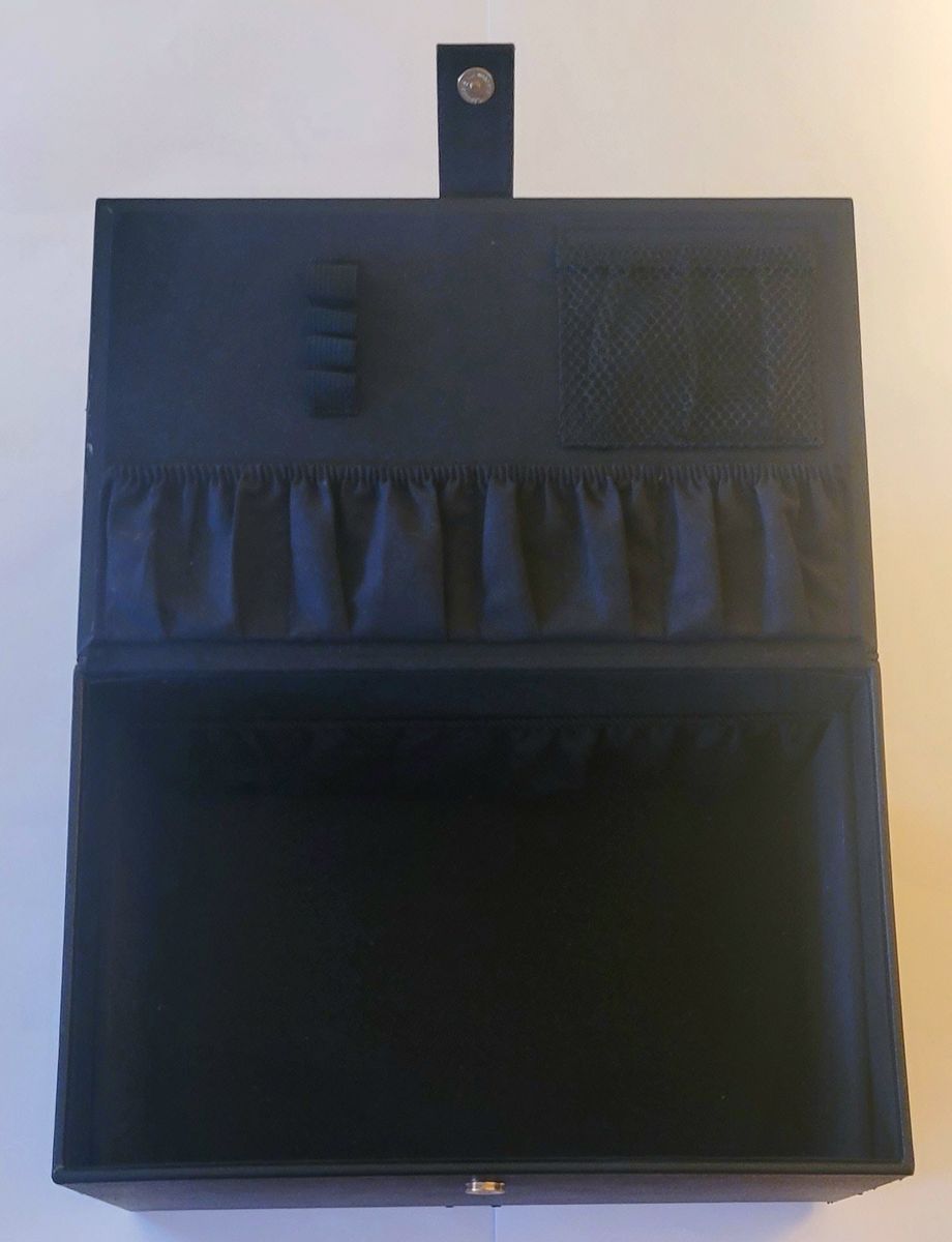 Main image 7
