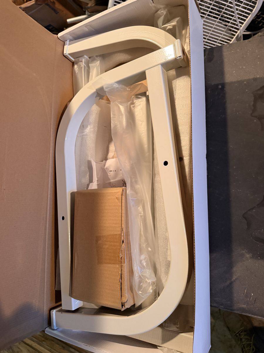 Main image 3