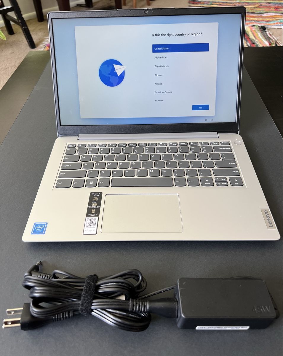 Lenovo IdeaPad 1 14” Laptop | Windows 11 | Like New | Factory Reset | Charger Included