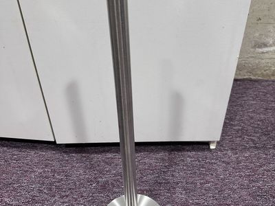 TP HOLDER-free Standing