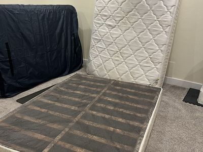 queen mattress and box spring