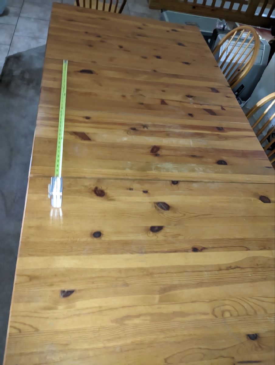 Beautiful Pine Dinner Table