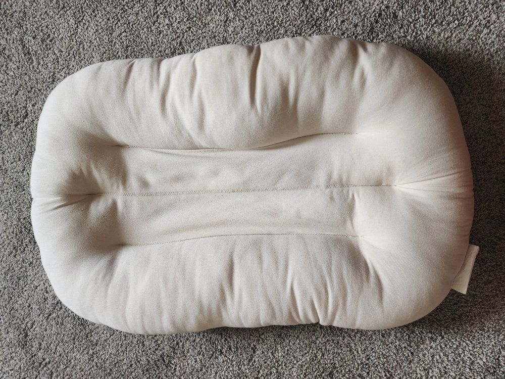 Snuggle Me Infant Lounger