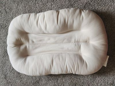 Snuggle Me Infant Lounger