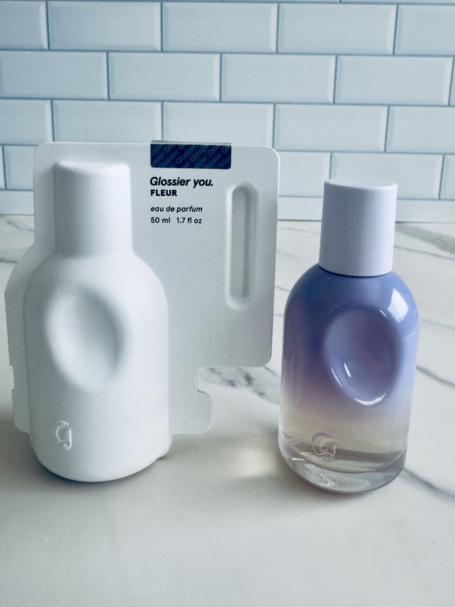 Glossier You Fleur Eau de Parfum