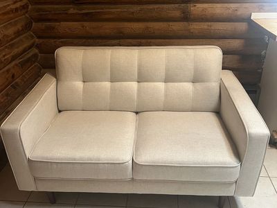 London Optics Loveseat Lightly Used First Owner