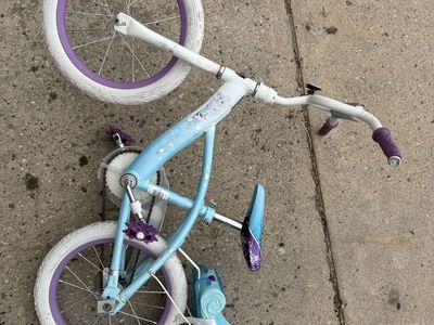 Huffy 16" Disney Frozen Kids' Bike, Fits Riders 42"-48", Blue, Youth, Girl's